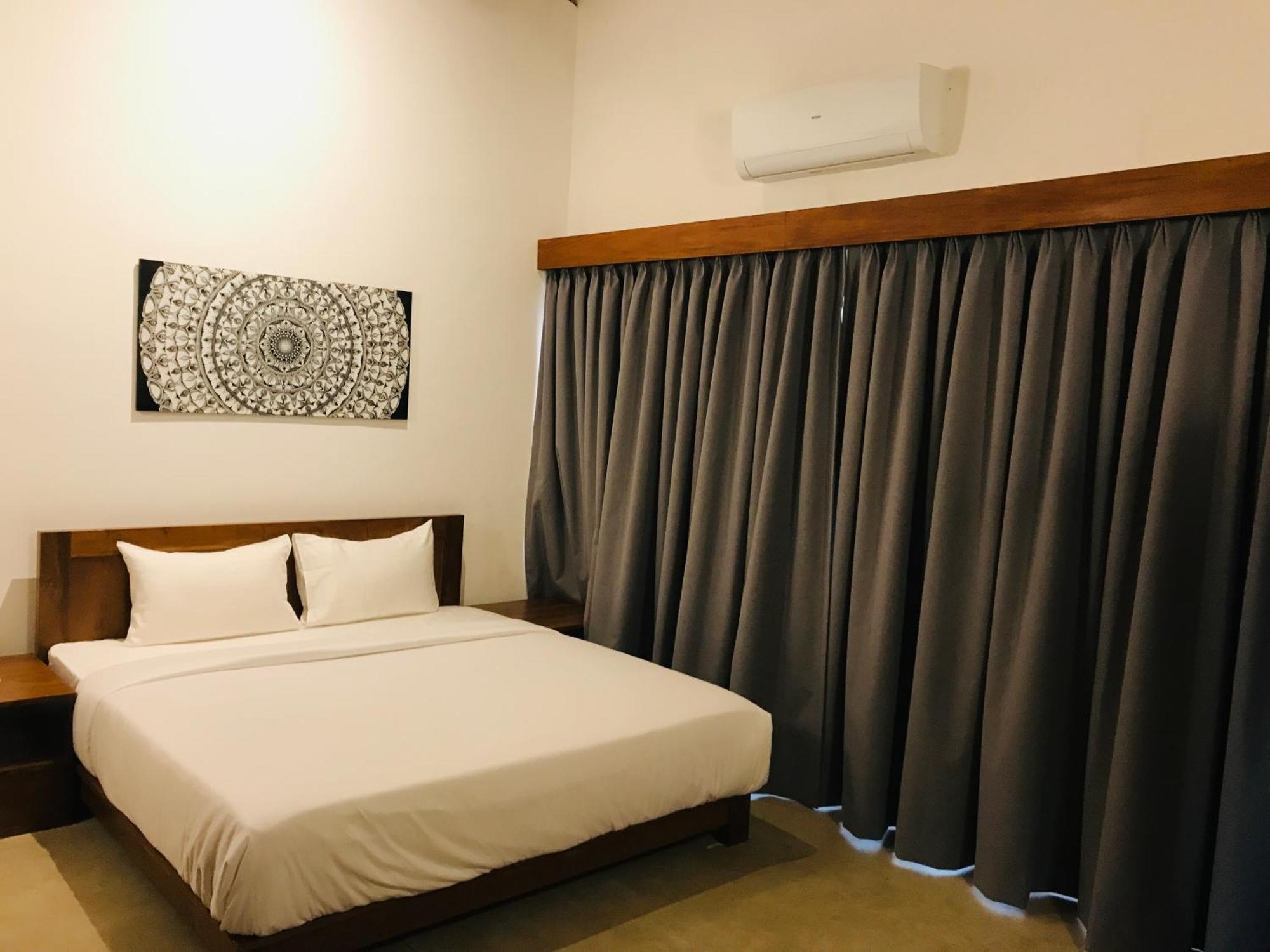 Tea Library Bed & Breakfast Hikkaduwa Exterior photo
